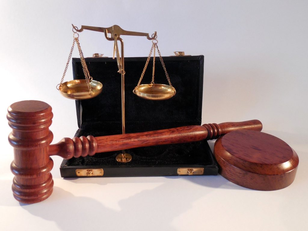 Photo of a set of scales and a gavel